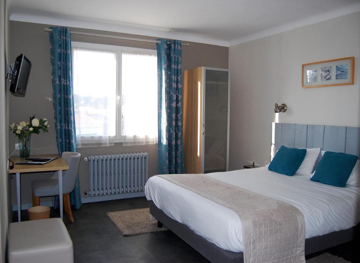 Hotel Le Goeland بارْباتْرْ الغرفة الصورة